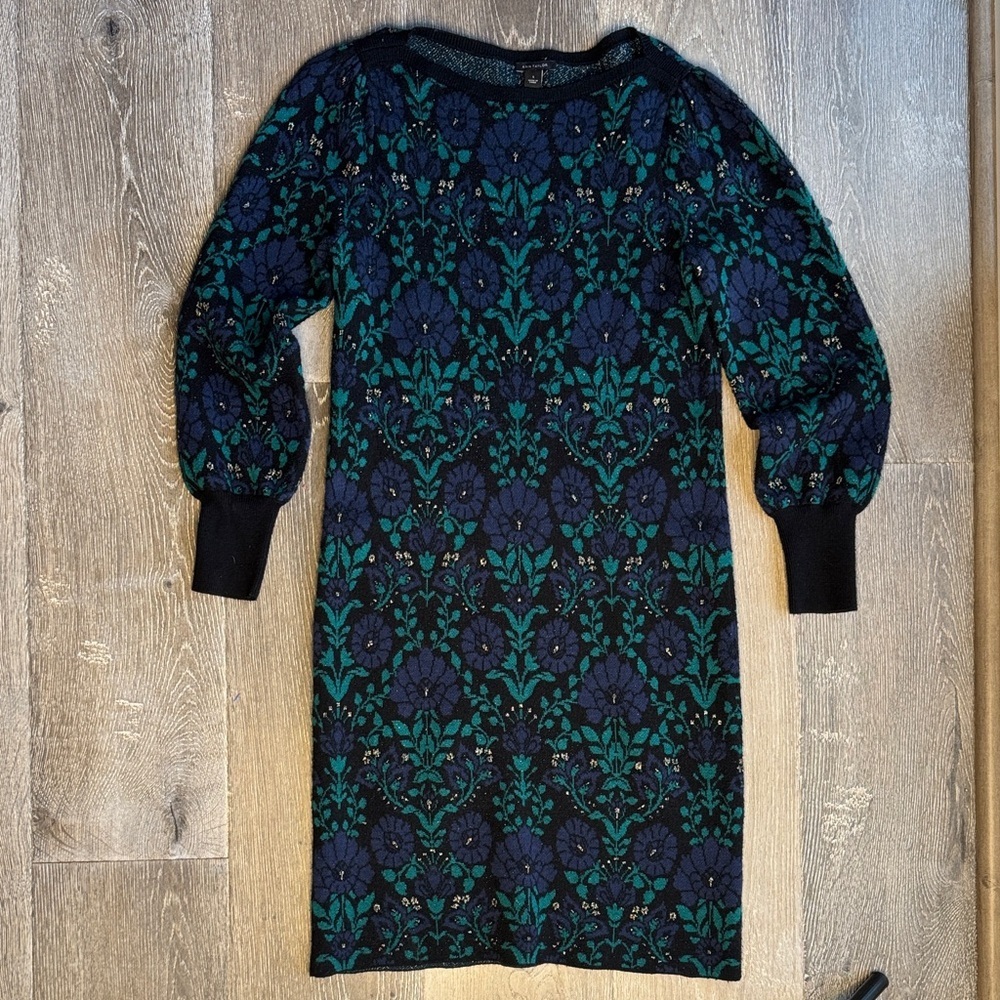 Ann Taylor Black and Green Long Sleeve sweater Dress 0209
